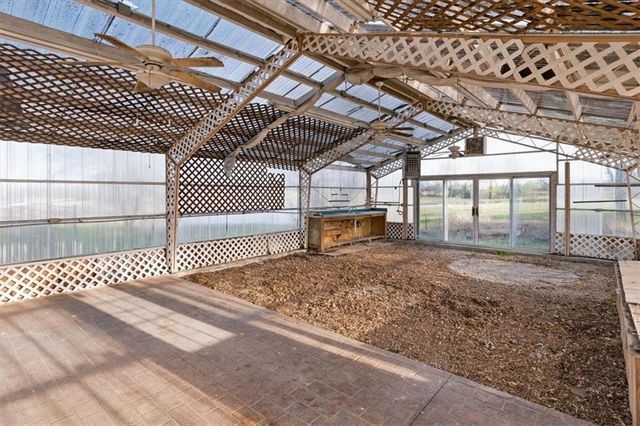 21503 S State Route Y Highway, Belton, MO 64012