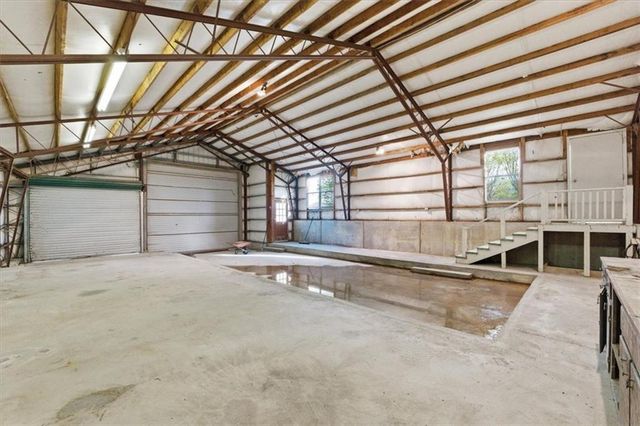21503 S State Route Y Highway, Belton, MO 64012