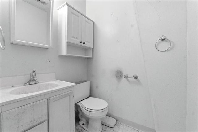 21503 S State Route Y Highway, Belton, MO 64012