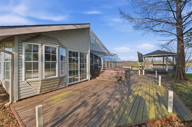 21503 S State Route Y Highway, Belton, MO 64012
