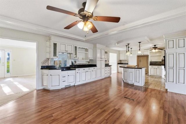 21503 S State Route Y Highway, Belton, MO 64012
