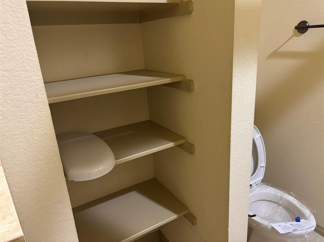 2101 Town Centre DR 1604, Round Rock, TX 78664