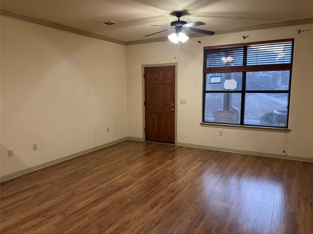 2101 Town Centre DR 1604, Round Rock, TX 78664