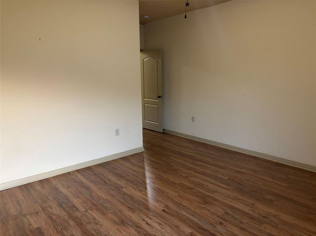 2101 Town Centre DR 1604, Round Rock, TX 78664