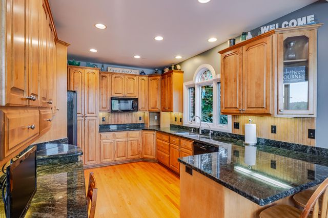 11255 Bell Place, Crown Point, IN 46307