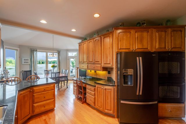 11255 Bell Place, Crown Point, IN 46307