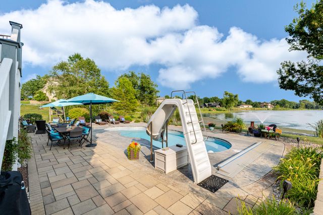 11255 Bell Place, Crown Point, IN 46307