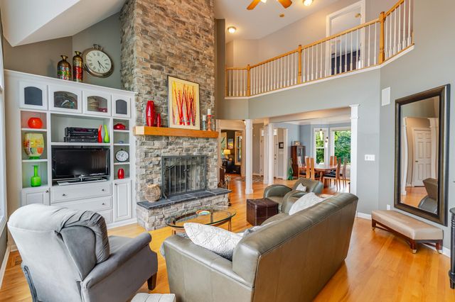 11255 Bell Place, Crown Point, IN 46307