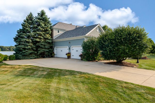 11255 Bell Place, Crown Point, IN 46307