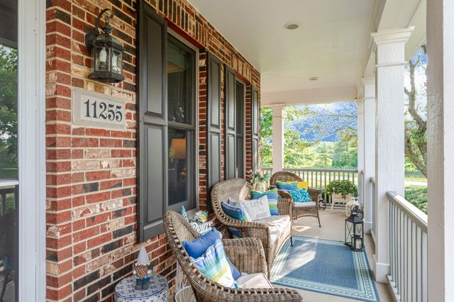 11255 Bell Place, Crown Point, IN 46307