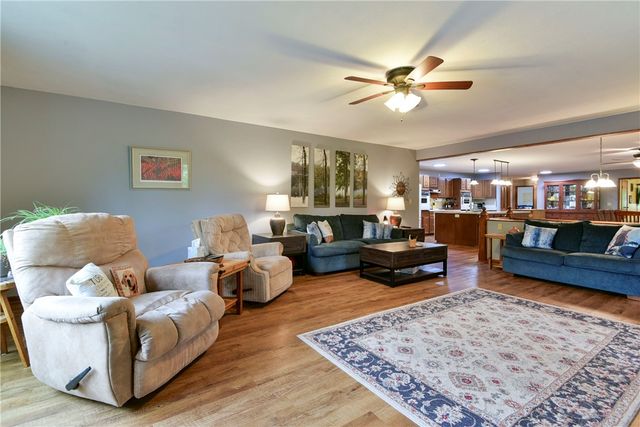 26742 Royal Point Drive, Shell Knob, MO 65747