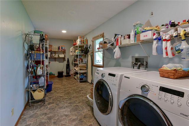 26742 Royal Point Drive, Shell Knob, MO 65747