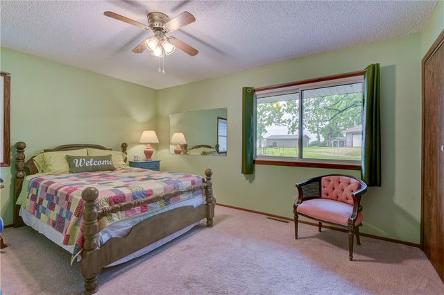 26742 Royal Point Drive, Shell Knob, MO 65747