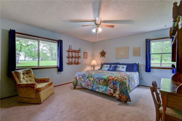 26742 Royal Point Drive, Shell Knob, MO 65747