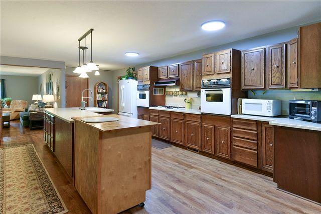 26742 Royal Point Drive, Shell Knob, MO 65747