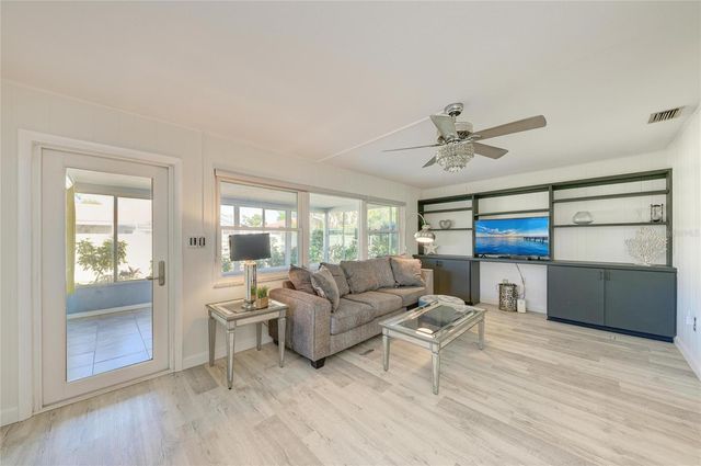 3368 SHEFFIELD CIRCLE, Sarasota, FL 34239