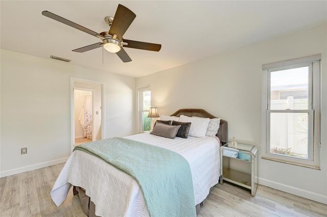 3368 SHEFFIELD CIRCLE, Sarasota, FL 34239