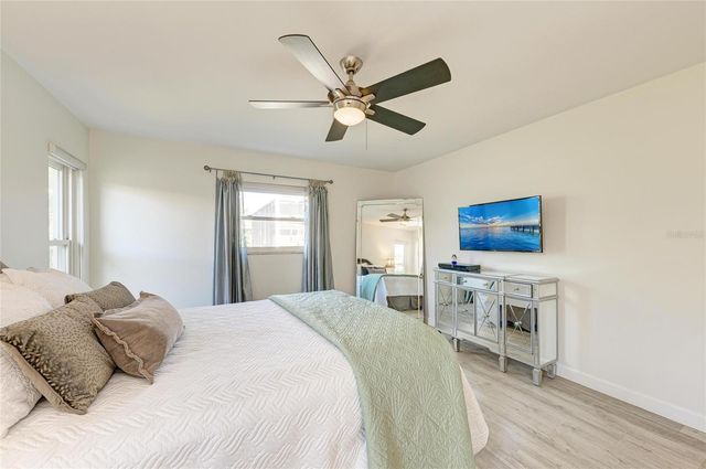 3368 SHEFFIELD CIRCLE, Sarasota, FL 34239