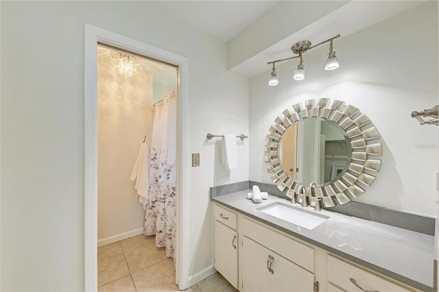 3368 SHEFFIELD CIRCLE, Sarasota, FL 34239