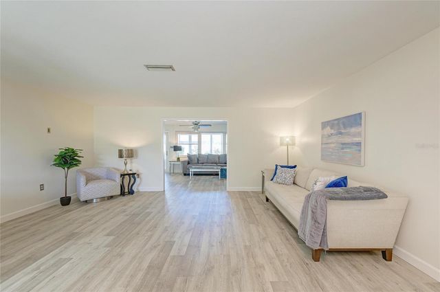 3368 SHEFFIELD CIRCLE, Sarasota, FL 34239