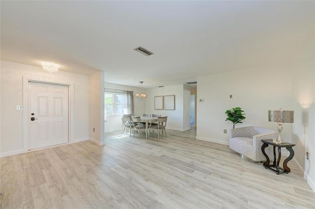 3368 SHEFFIELD CIRCLE, Sarasota, FL 34239