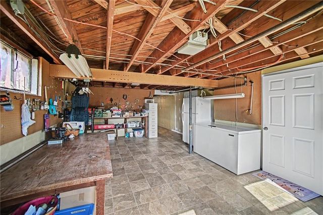 4921 NW 56th Street, Kansas City, MO 64151