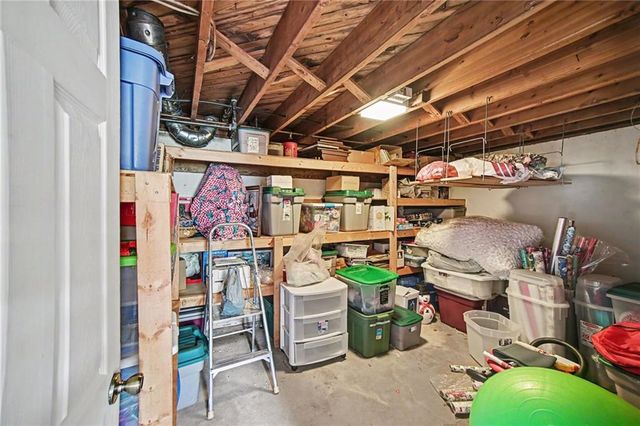 4921 NW 56th Street, Kansas City, MO 64151