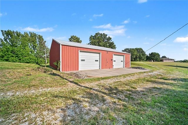 4921 NW 56th Street, Kansas City, MO 64151