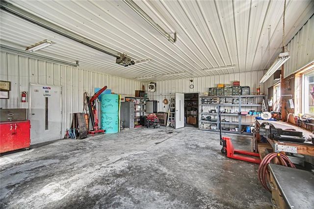 4921 NW 56th Street, Kansas City, MO 64151