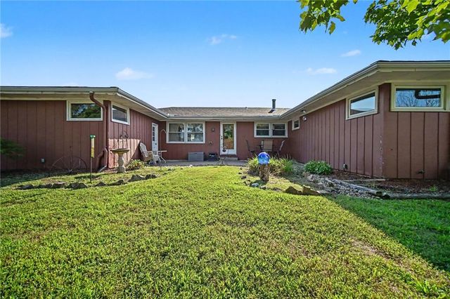 4921 NW 56th Street, Kansas City, MO 64151