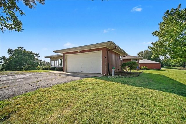 4921 NW 56th Street, Kansas City, MO 64151