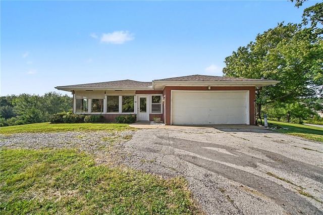 4921 NW 56th Street, Kansas City, MO 64151
