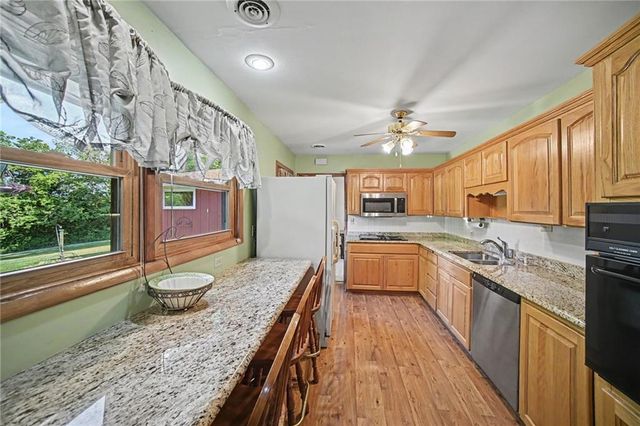 4921 NW 56th Street, Kansas City, MO 64151
