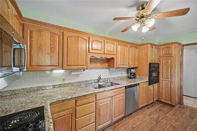 4921 NW 56th Street, Kansas City, MO 64151