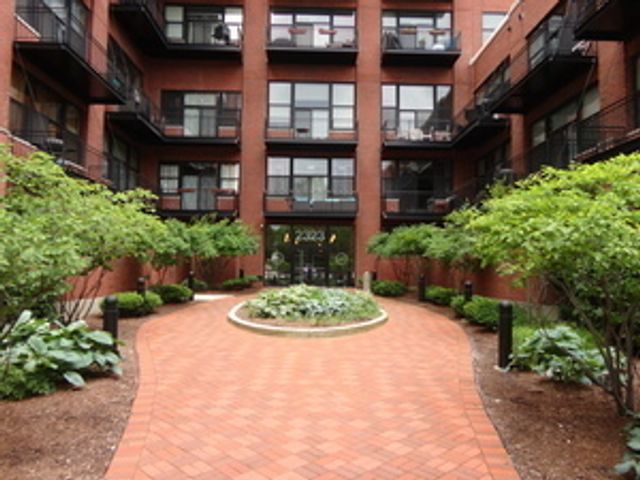 2323 W Pershing Road 409, Chicago, IL 60609