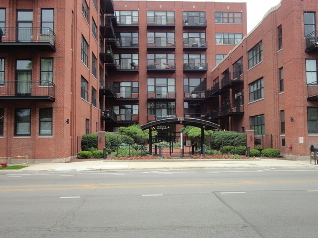 2323 W Pershing Road 409, Chicago, IL 60609