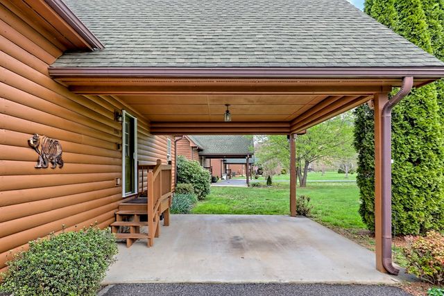 3556 River Front Lane, Hiawassee, GA 30546