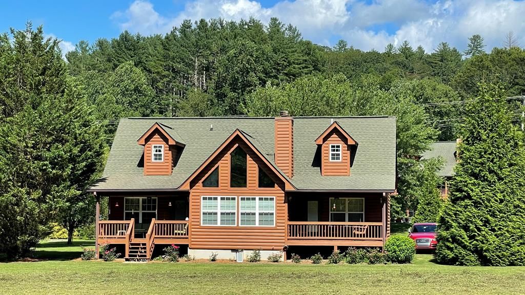 3556 River Front Lane, Hiawassee, GA 30546