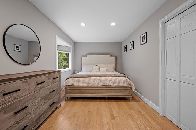 17 Vinal St, Hudson, MA 01749