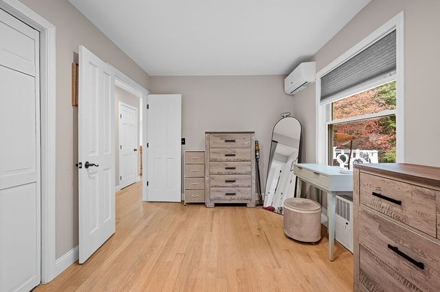 17 Vinal St, Hudson, MA 01749