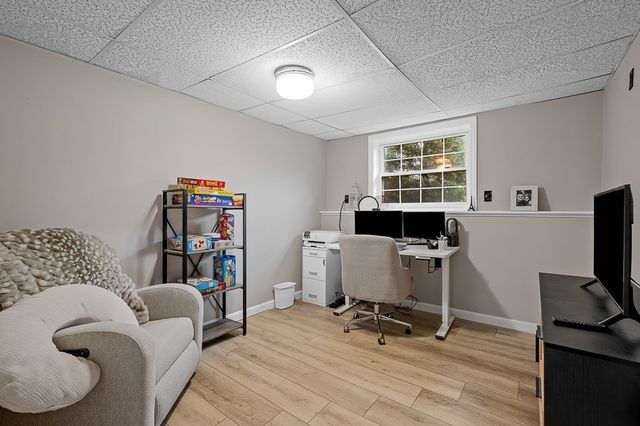 17 Vinal St, Hudson, MA 01749