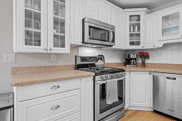 17 Vinal St, Hudson, MA 01749