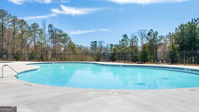 5541 Donamire Way, Fairburn, GA 30213
