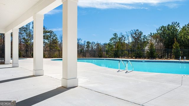 5541 Donamire Way, Fairburn, GA 30213