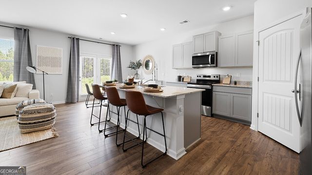 5541 Donamire Way, Fairburn, GA 30213