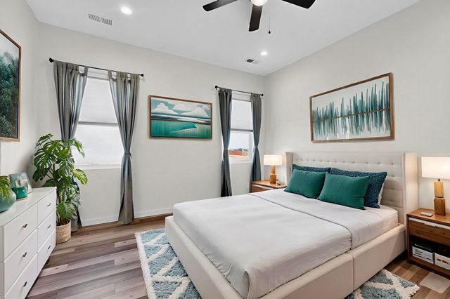 821 8th Street NE, Rio Rancho, NM 87124