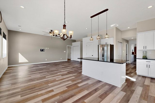 821 8th Street NE, Rio Rancho, NM 87124