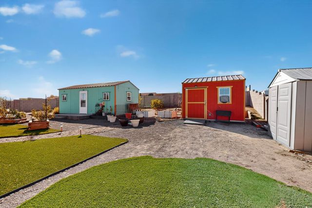 821 8th Street NE, Rio Rancho, NM 87124