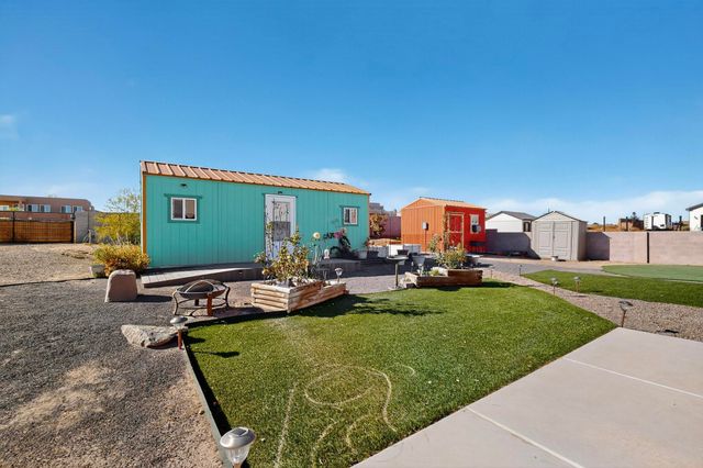 821 8th Street NE, Rio Rancho, NM 87124