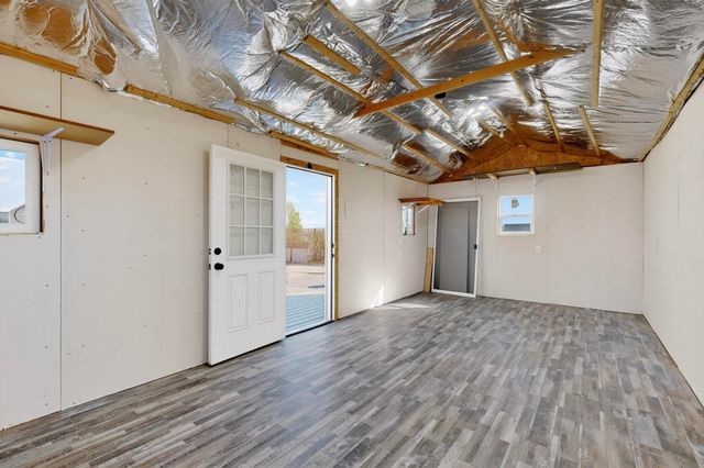 821 8th Street NE, Rio Rancho, NM 87124